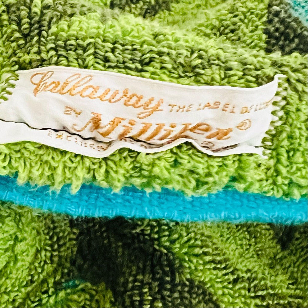1970’s Hiltons terrycloth coverup/robe. - Picture 9 of 9
